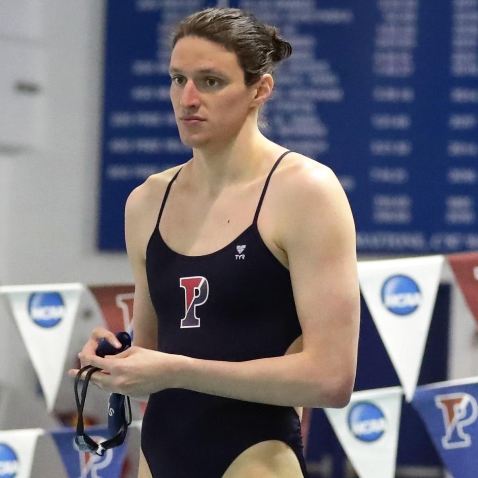 Lia Thomas swimmer
