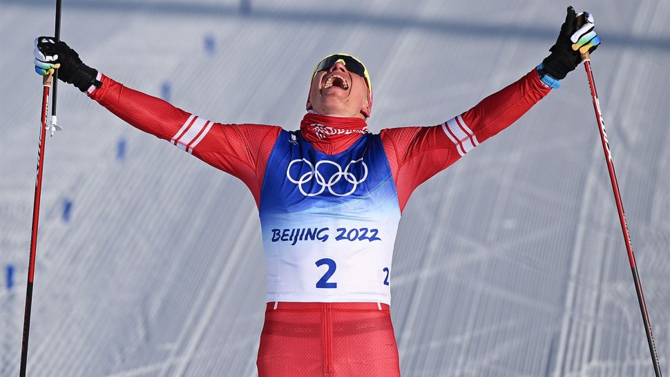 Александр Большунов скиатлон Пекин 2022