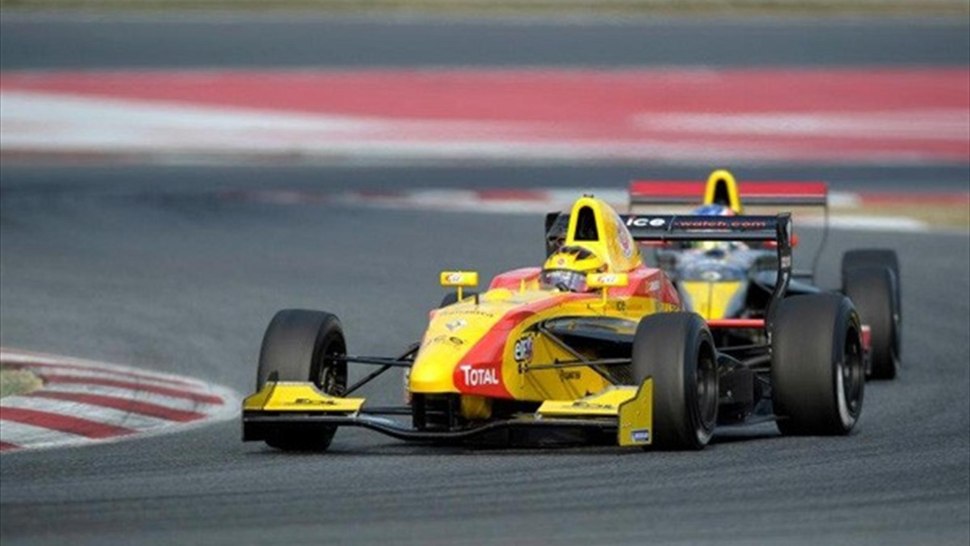 Charles Leclerc формула Рено