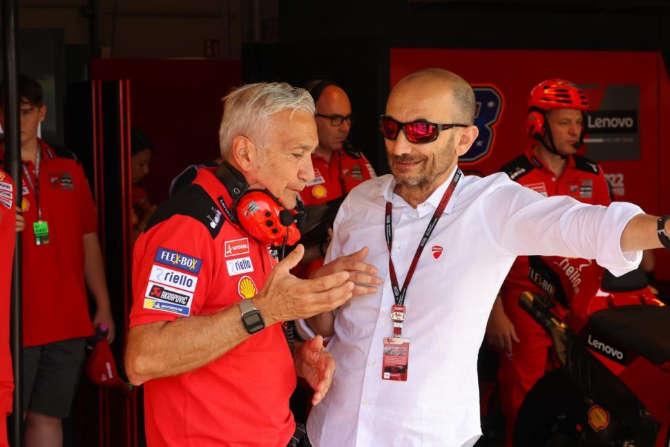 MOTOGP 2011 Дукати