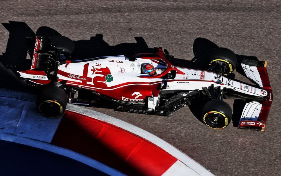 Sochi crash Bottas Raikkonen Formula 1