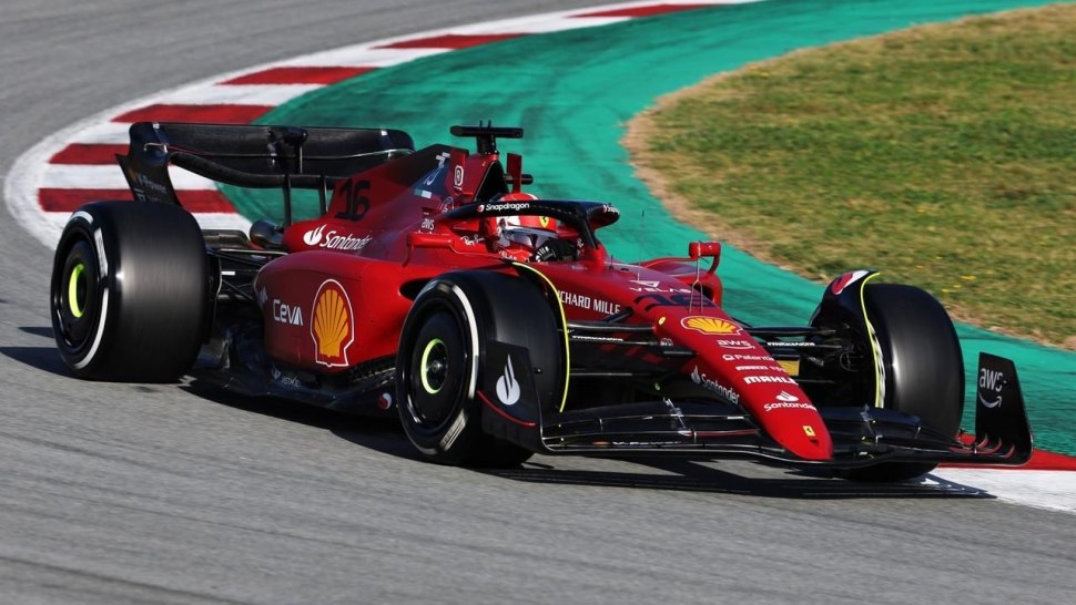 Болид Феррари f1 2022