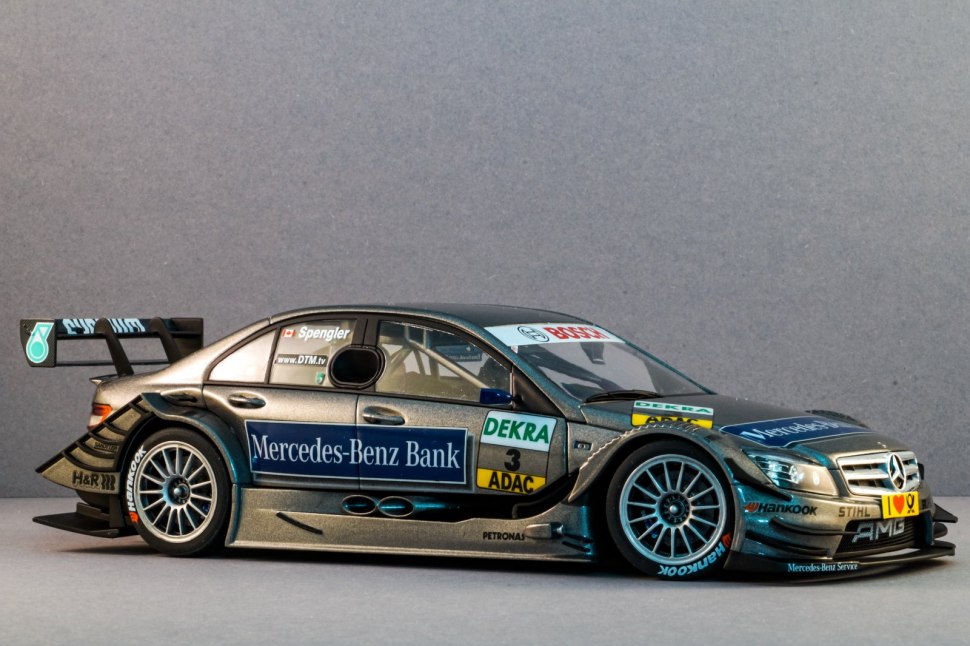 Машинка hot Wheels Premium 1994 AMG-Mercedes c-class DTM Touring car