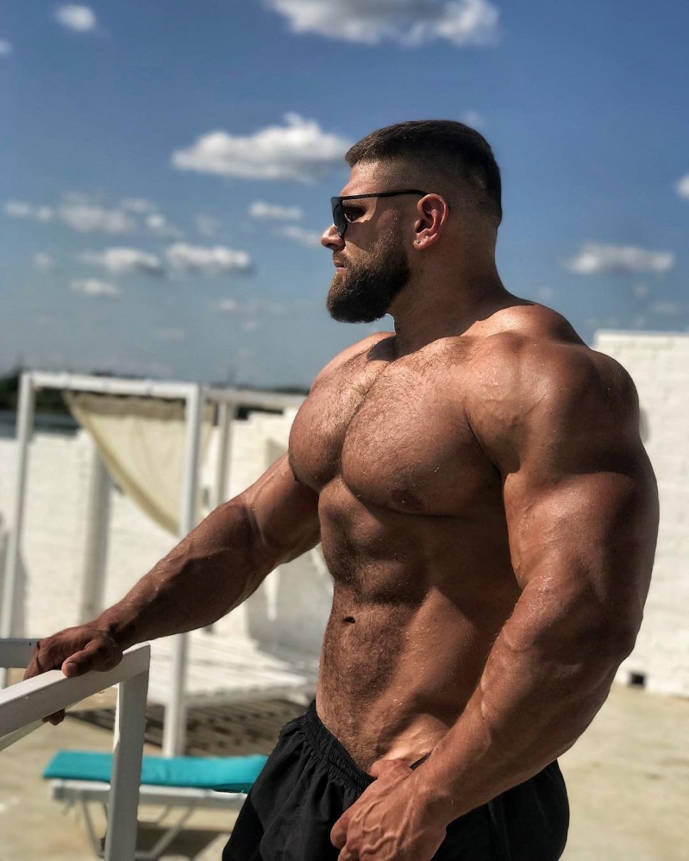 Бородатые и накаченные