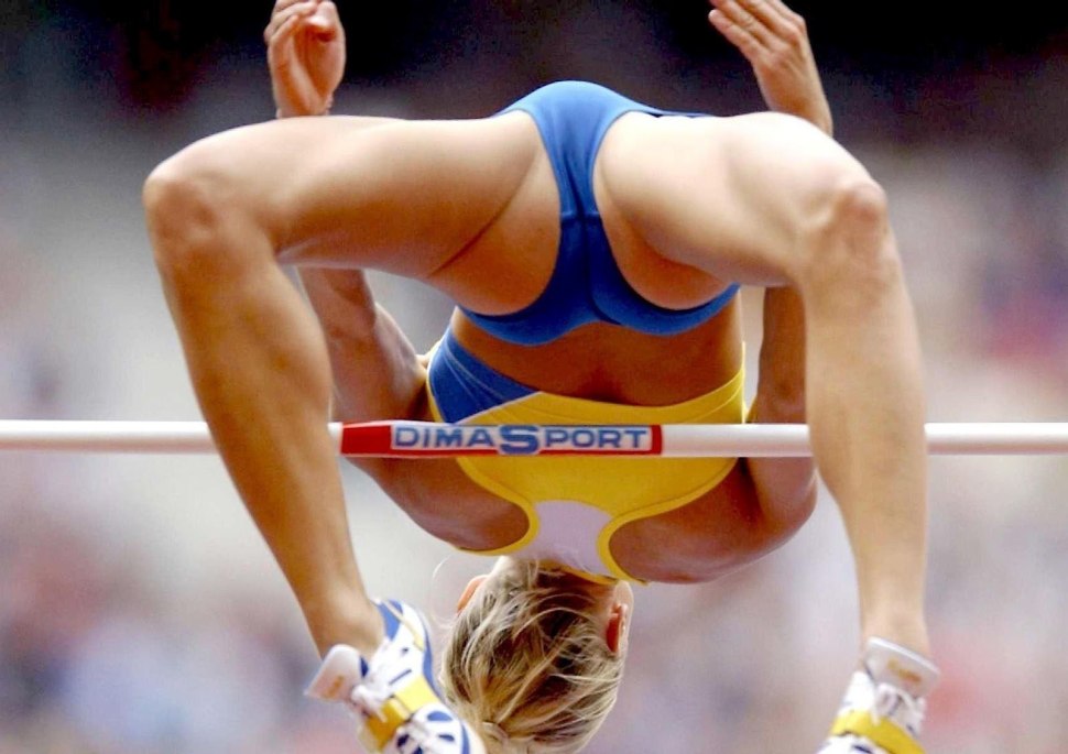 Елена Исинбаева (Pole vaulter)