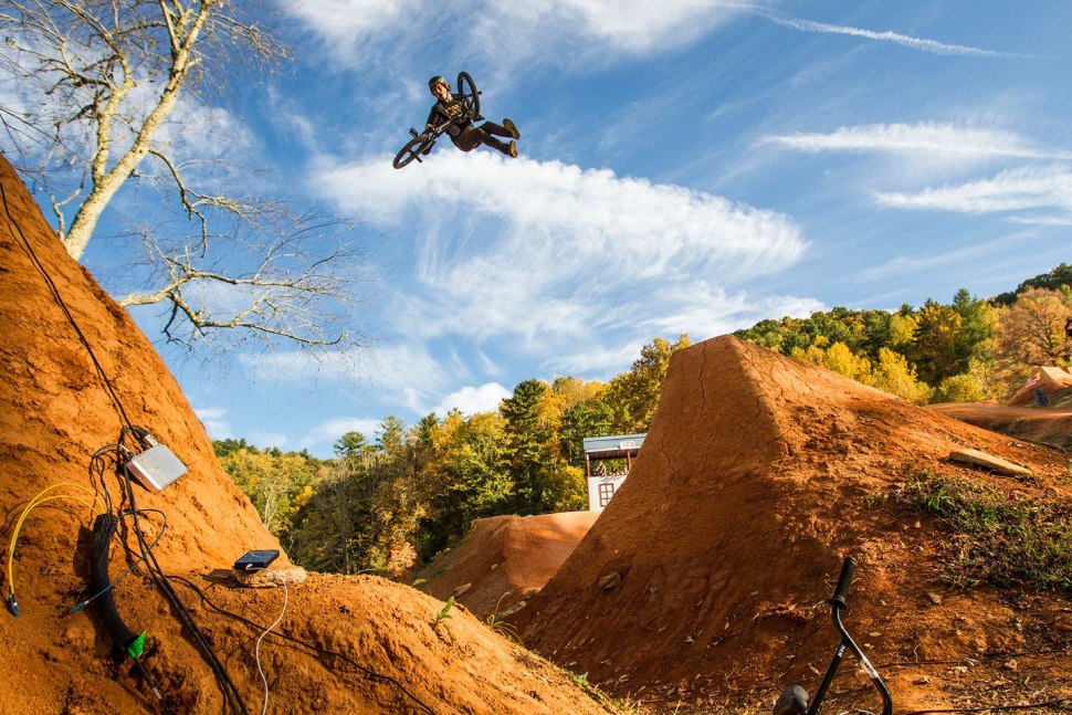Dirt трасса для BMX
