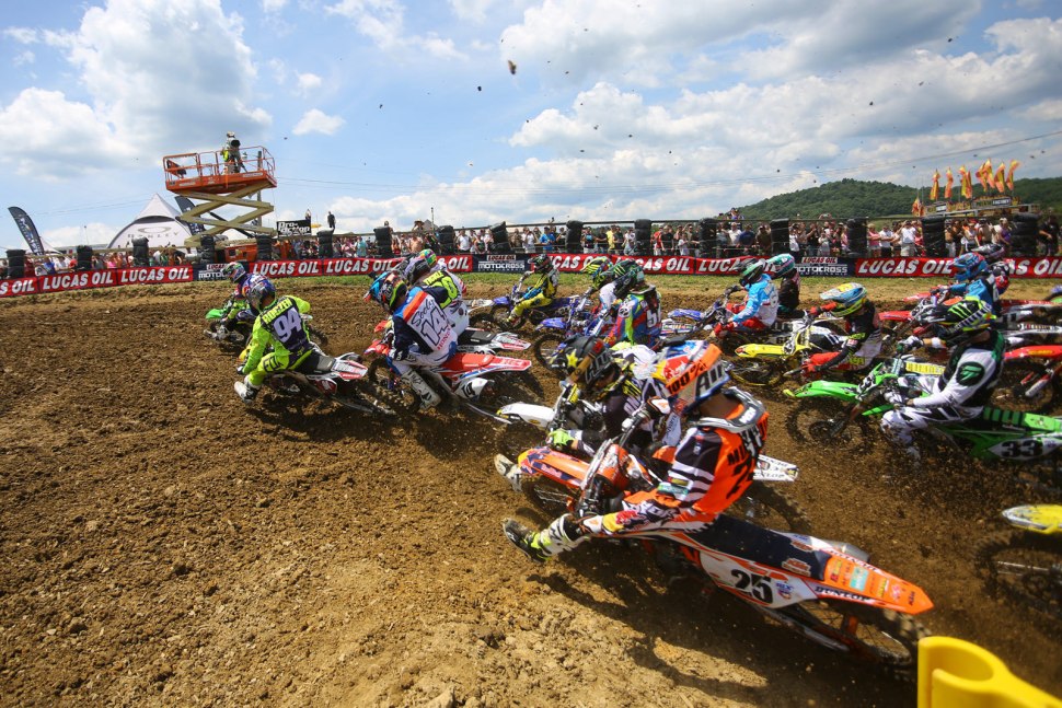 MX vs atv Gameplay