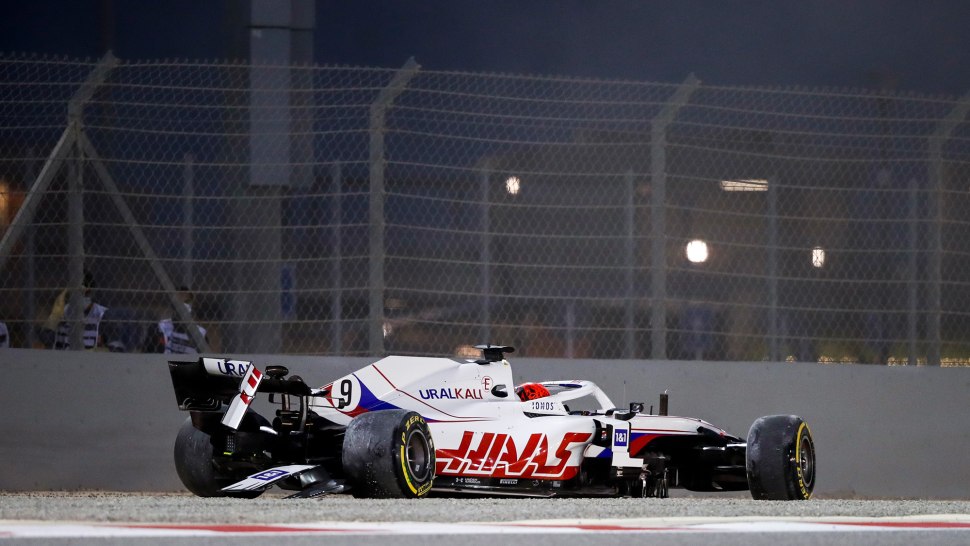 Zhou crash f1