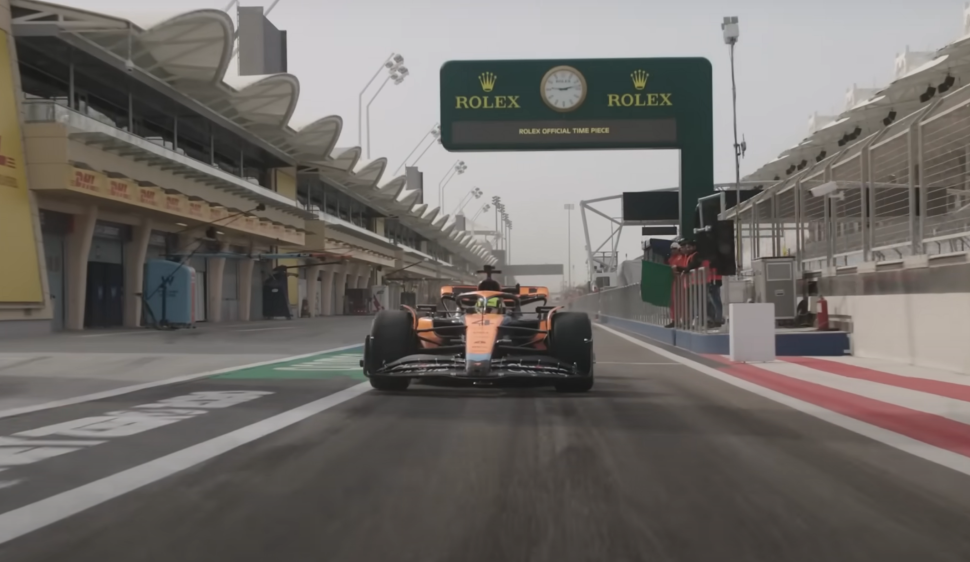 MCLAREN П mcl60