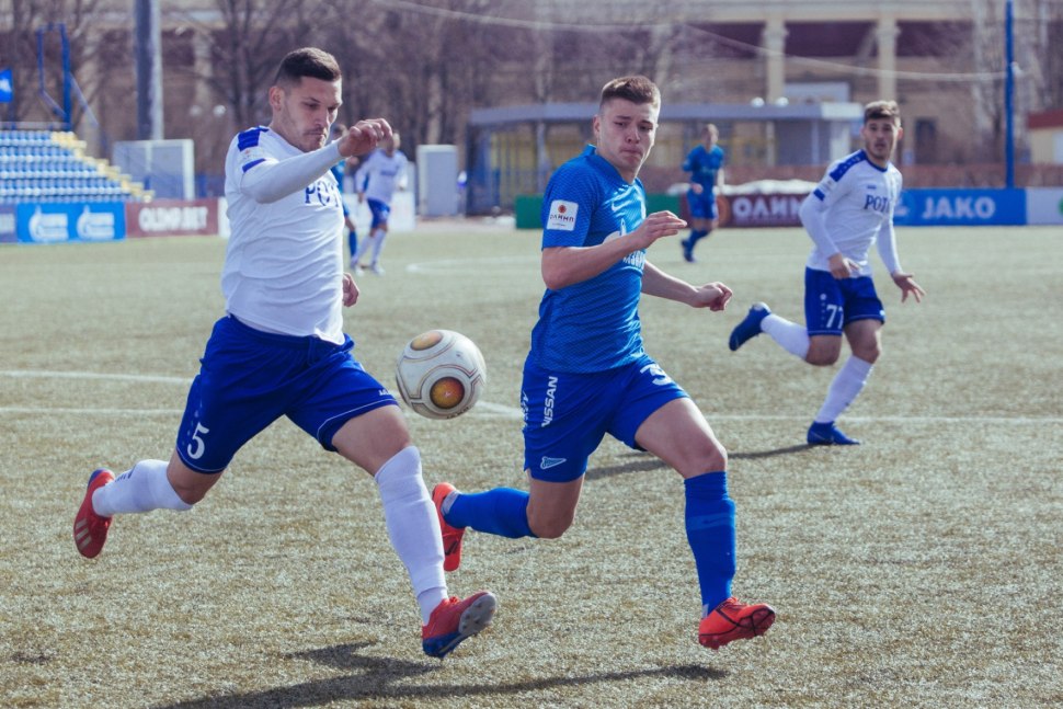 Зернов Александр Сергеевич футболист