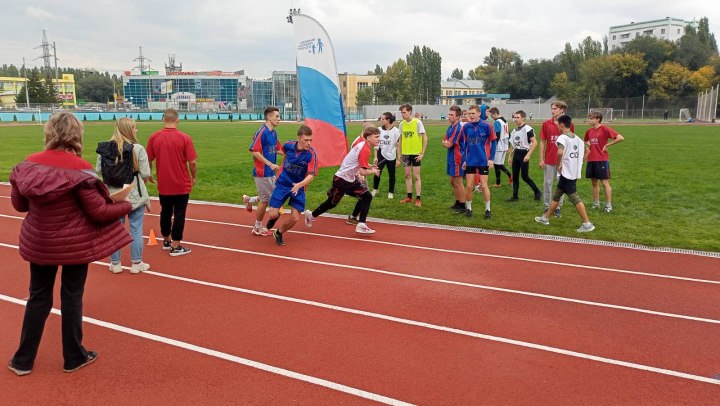 Эстафета на осеннем кроссе 2022