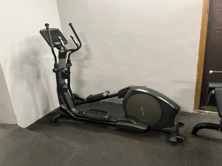 Эллиптический тренажер Vertex EG-8520
