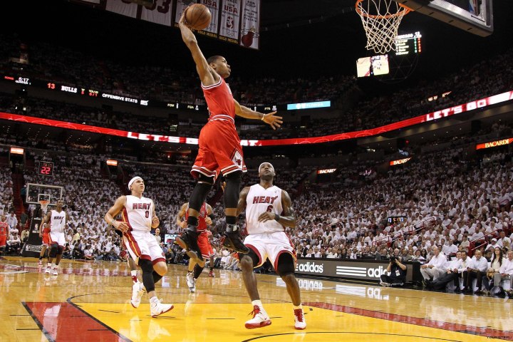 Derrick Rose 2011 Dunk